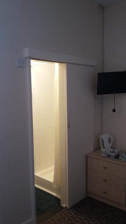 Amber Lodge Guest House เกรทยาร์มัธ ภายนอก รูปภาพ